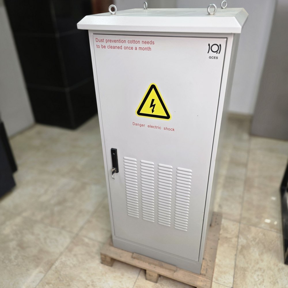 أجهزة الطاقة غير المنقطعة UPS